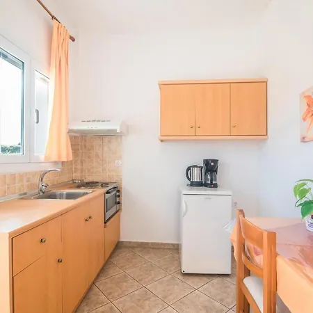 Aleka 3 Apartment *